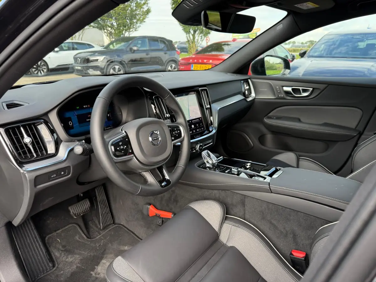 T8 Plug-in hybrid AWD Plus Dark | Trekhaak | Harman / Kardon | Head-Up Display | 360 Graden Camera | Panoramadak |