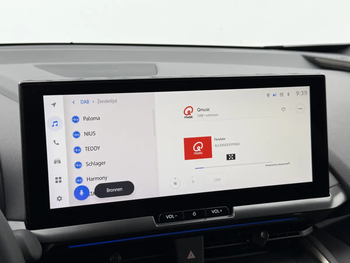 2.0 Hybrid 200 Executive | ACC | Memory | HUD | 360* Camera | 19 inch