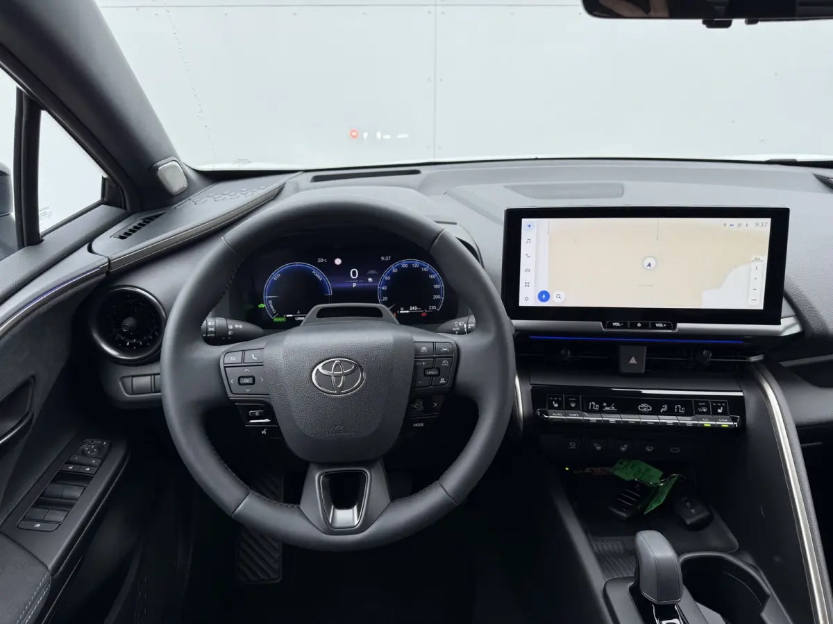 2.0 Hybrid 200 Executive | ACC | Memory | HUD | 360* Camera | 19 inch