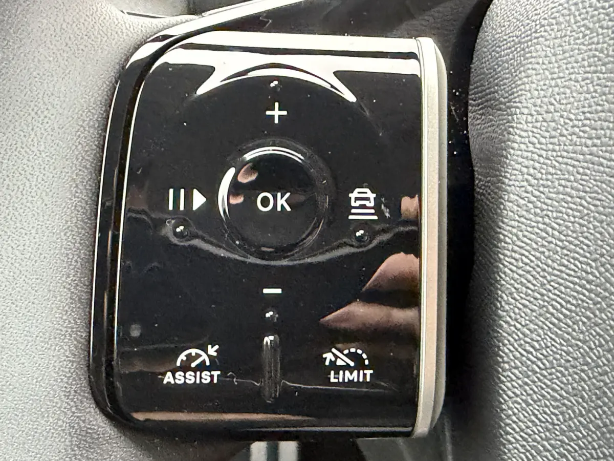 Max Comfort Range 74 kWh (Elektrisch Schuifdak - Leder incl verwarming/koeling/massage/geheugen - Elektrische Klep - 360gr Camera - Adaptieve Cruise Controle - Warmtepomp)