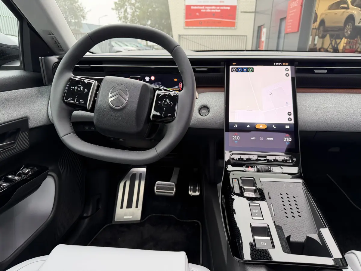 Max Comfort Range 74 kWh (Elektrisch Schuifdak - Leder incl verwarming/koeling/massage/geheugen - Elektrische Klep - 360gr Camera - Adaptieve Cruise Controle - Warmtepomp)