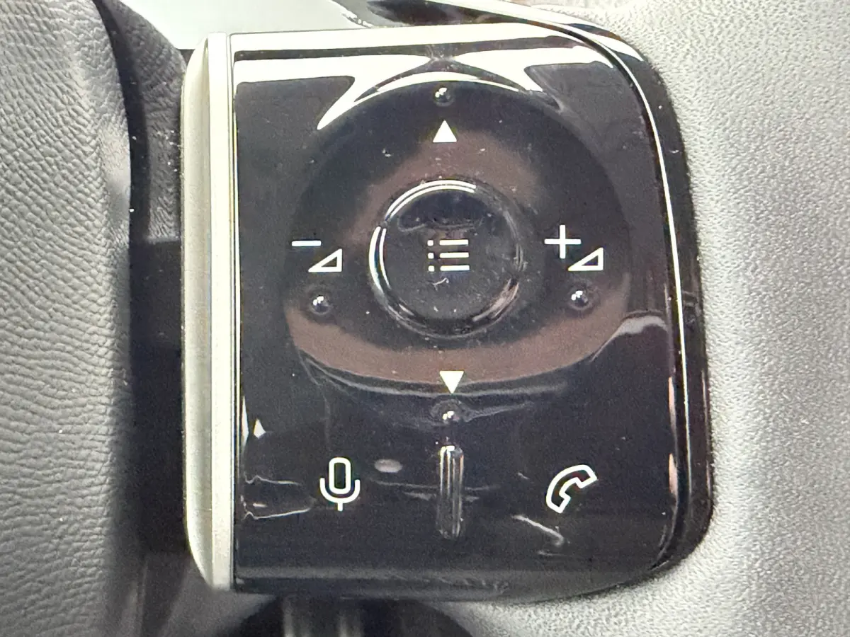 Max Comfort Range 74 kWh (Elektrisch Schuifdak - Leder incl verwarming/koeling/massage/geheugen - Elektrische Klep - 360gr Camera - Adaptieve Cruise Controle - Warmtepomp)
