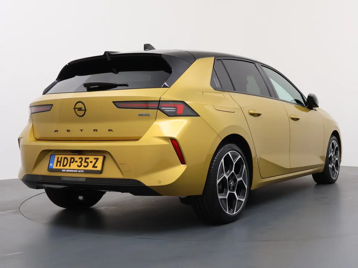 1.2 Turbo Hybrid Ultimate 145pk | Afwijkende dakkleur | Alcantara bekleding | Apple Carplay/Android Auto|telefoonintegratie premium