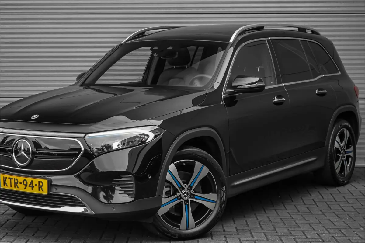 300 4MATIC 67 kWh Pano Distronic Plus Multi Contourstoelen Memory Keyless