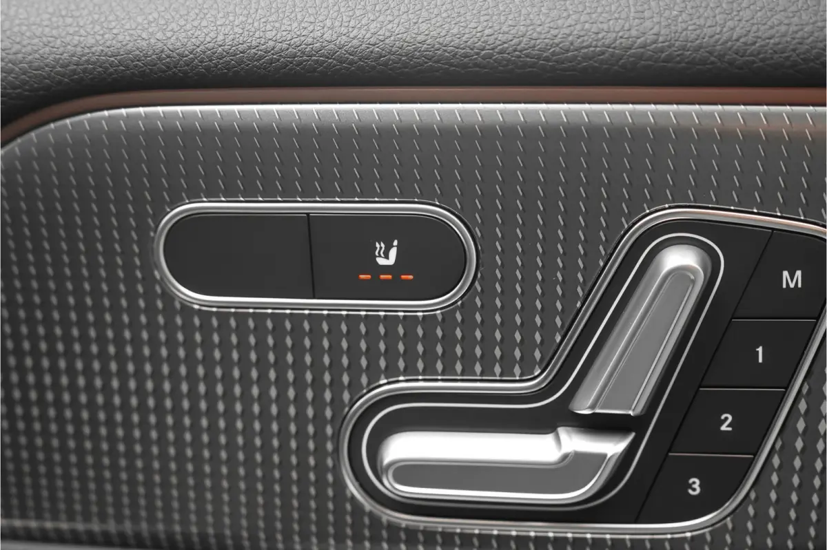 300 4MATIC 67 kWh Pano Distronic Plus Multi Contourstoelen Memory Keyless
