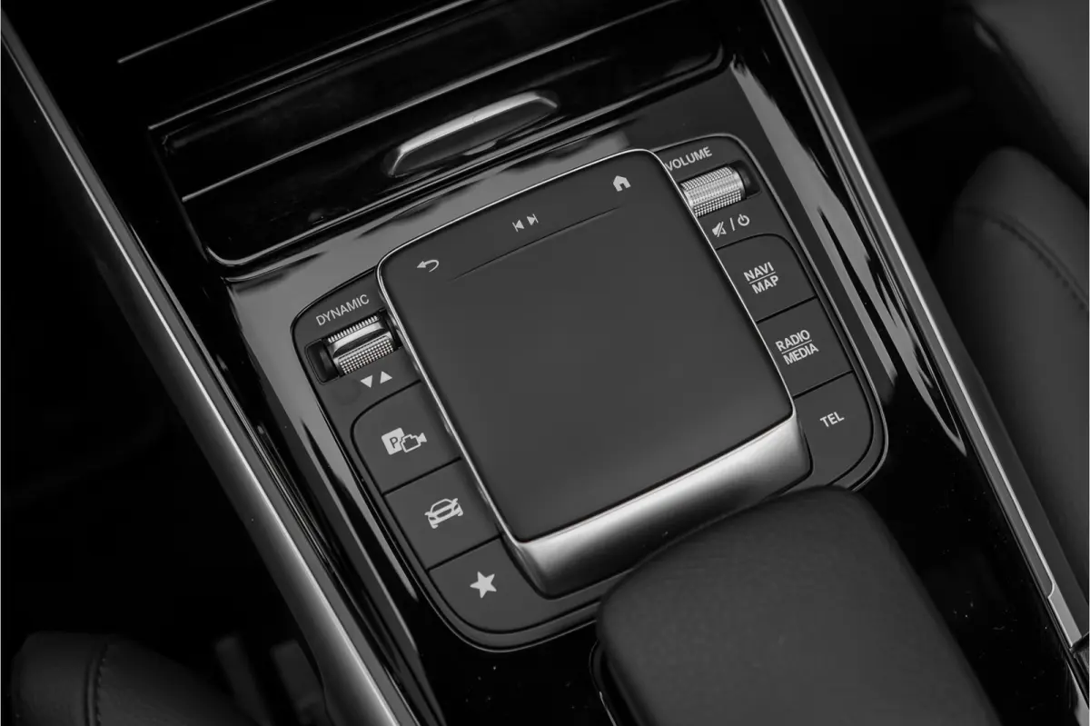 300 4MATIC 67 kWh Pano Distronic Plus Multi Contourstoelen Memory Keyless