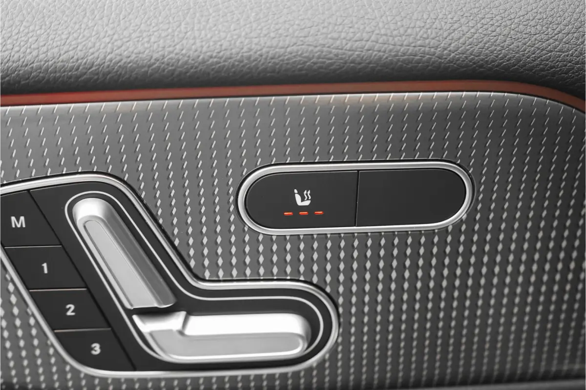 300 4MATIC 67 kWh Pano Distronic Plus Multi Contourstoelen Memory Keyless