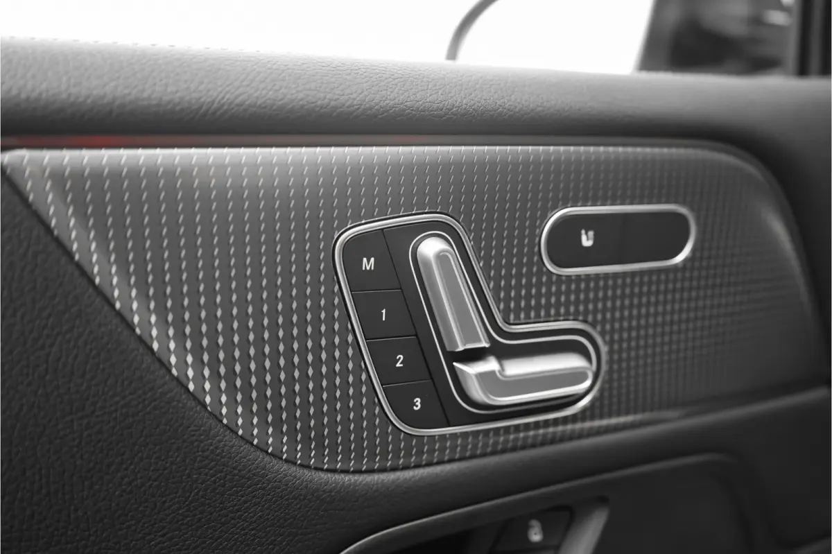 300 4MATIC 67 kWh Pano Distronic Plus Multi Contourstoelen Memory Keyless
