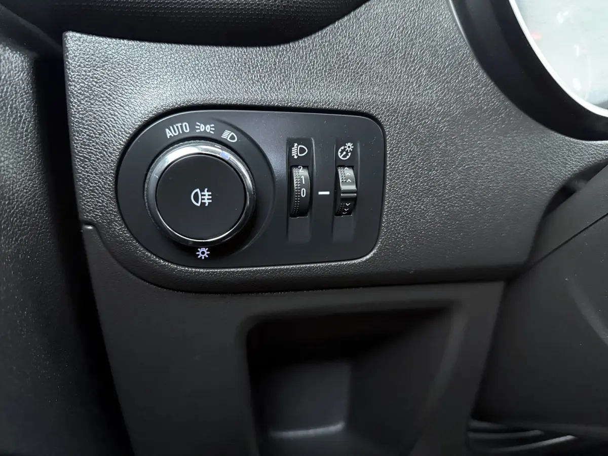 1.2 Turbo Elegance | Achteruitrijcamera | Airco (automatisch) | Comfortstoel(en)