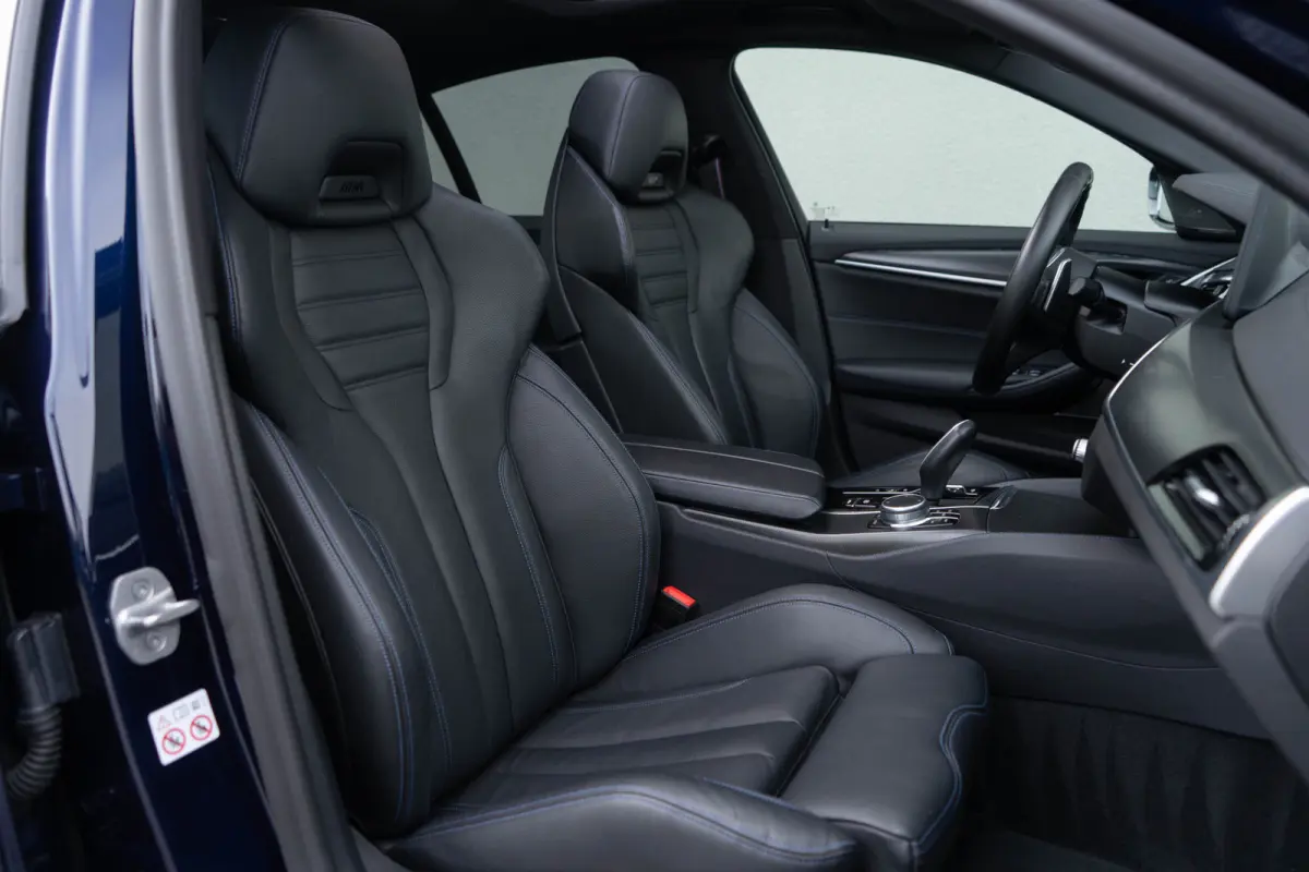 530e M Sport / M Sportstoelen/ Schuif-kanteldak/ Harman Kardon/ Head-up/ 210 kW