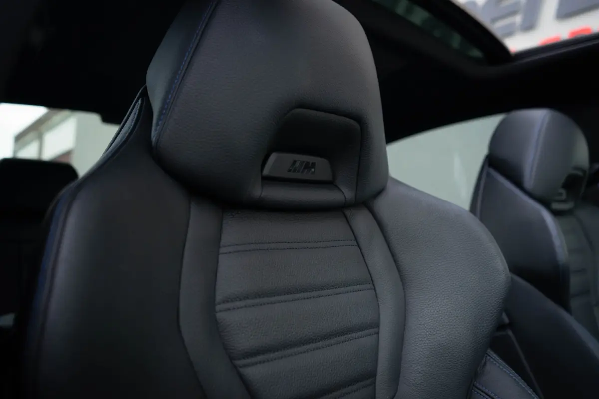 530e M Sport / M Sportstoelen/ Schuif-kanteldak/ Harman Kardon/ Head-up/ 210 kW