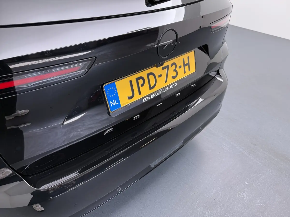 1.2 GS Line | Alcantara bekleding | Cruise control adaptief | LED koplampen