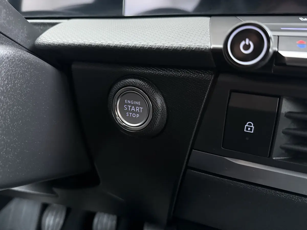 1.2 GS Line | Alcantara bekleding | Cruise control adaptief | LED koplampen