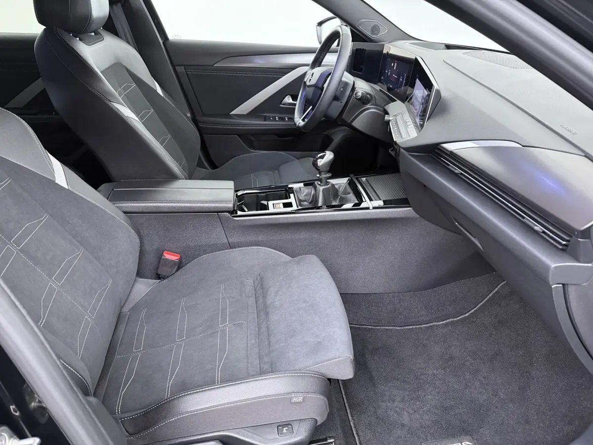 1.2 GS Line | Alcantara bekleding | Cruise control adaptief | LED koplampen