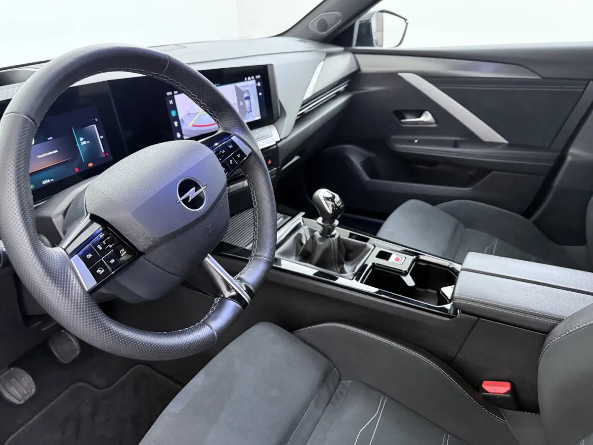 1.2 GS Line | Alcantara bekleding | Cruise control adaptief | LED koplampen