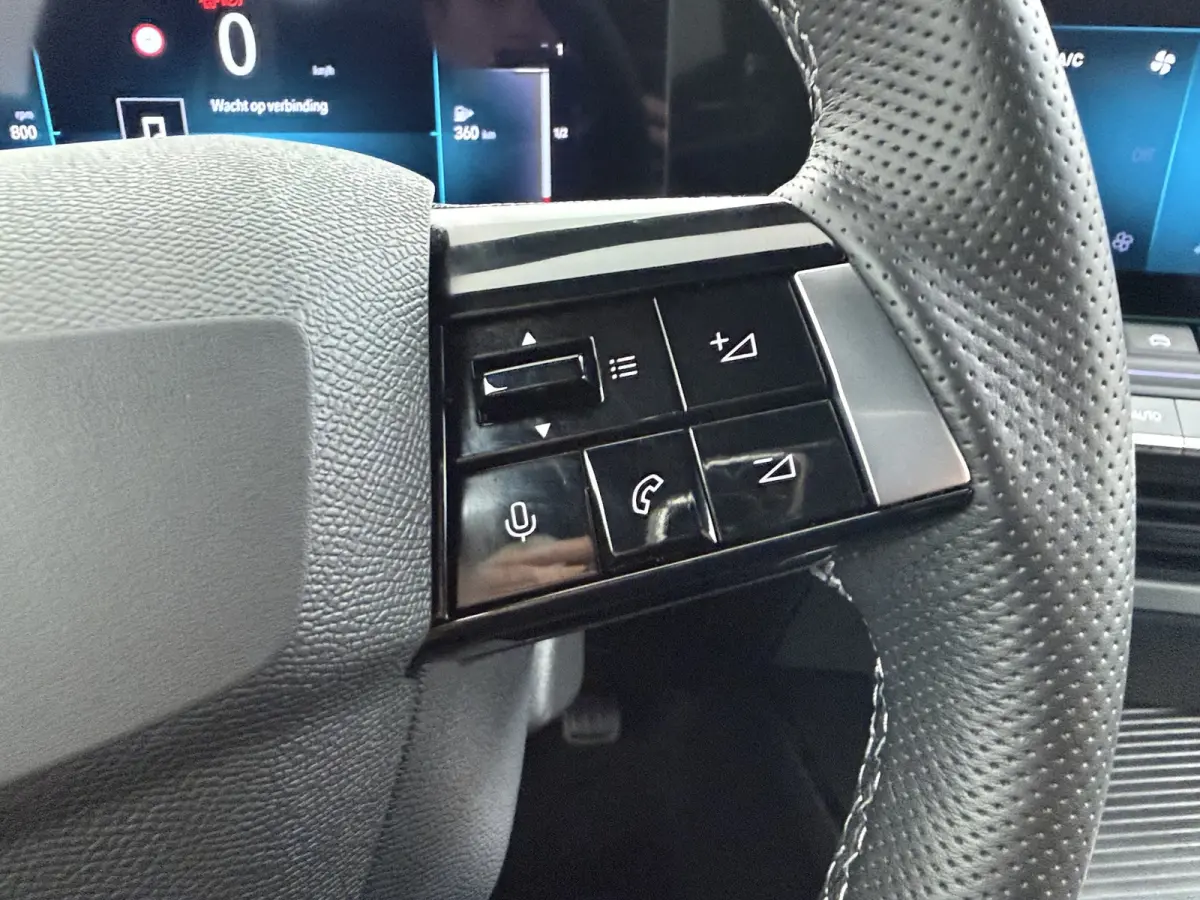 1.2 GS Line | Alcantara bekleding | Cruise control adaptief | LED koplampen