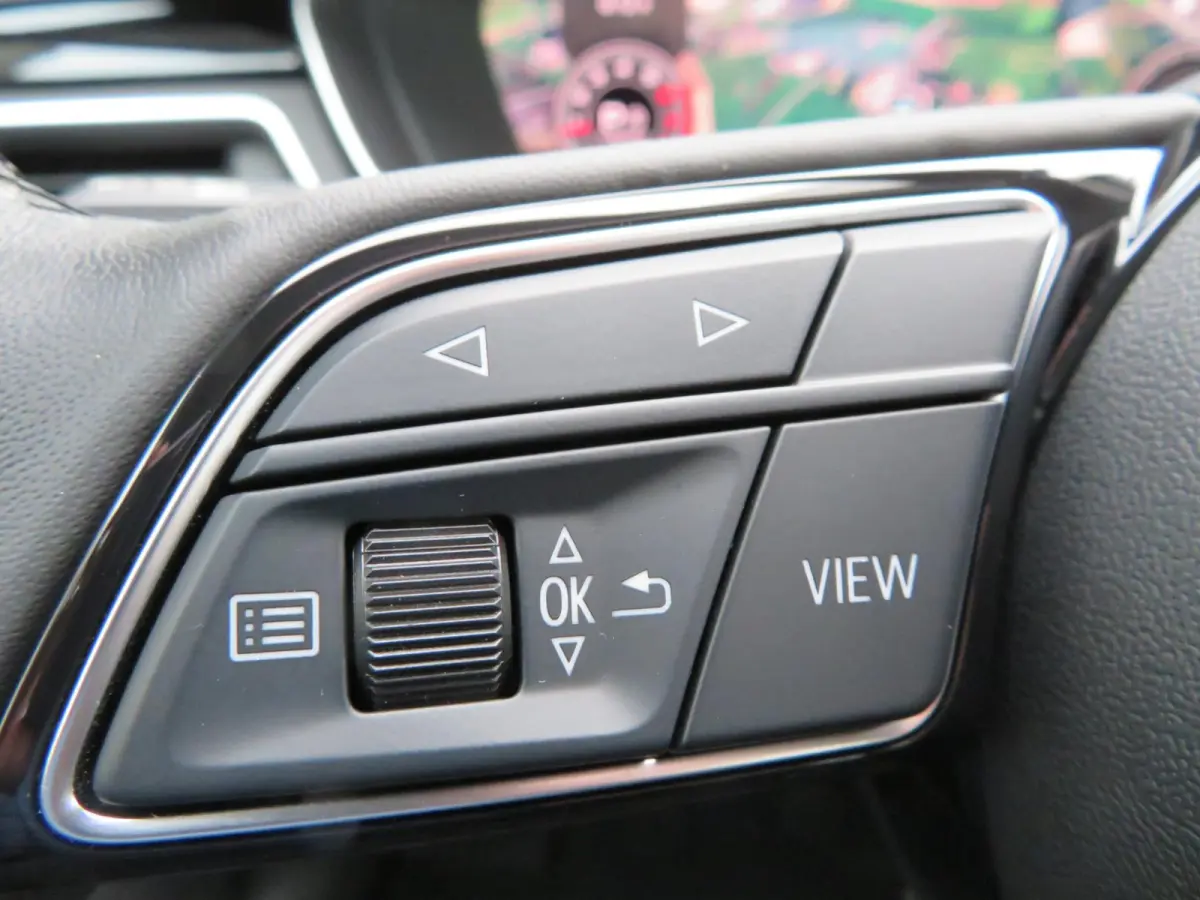 35 TFSI Advanced Edition TREKHAAK-NL AUTO-PDC-LED-NAVI