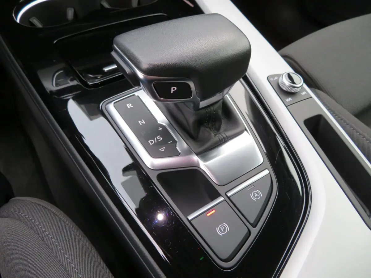 35 TFSI Advanced Edition TREKHAAK-NL AUTO-PDC-LED-NAVI