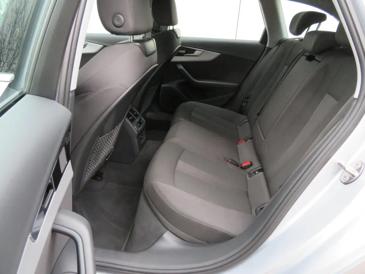 35 TFSI Advanced Edition TREKHAAK-NL AUTO-PDC-LED-NAVI
