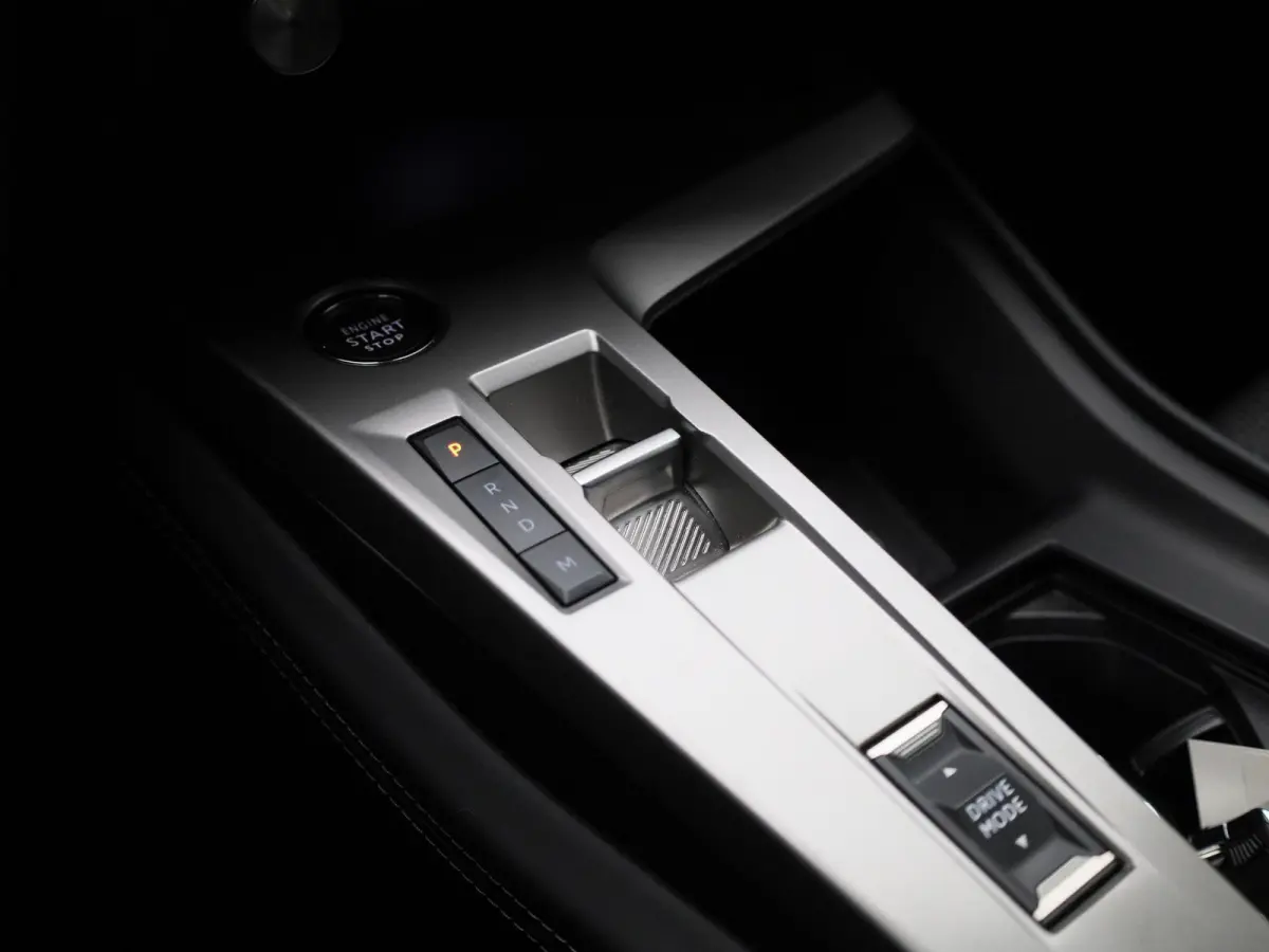 1.2 PureTech 130 S&S EAT8 Allure | AUTOMAAT | NAVIGATIE | ACHTERUITRIJCAMERA | CLIMATE CONTROL | CRUISE CONTROL |