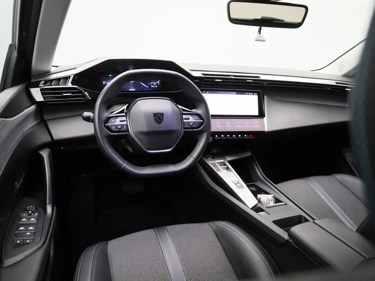 1.2 PureTech 130 S&S EAT8 Allure | AUTOMAAT | NAVIGATIE | ACHTERUITRIJCAMERA | CLIMATE CONTROL | CRUISE CONTROL |