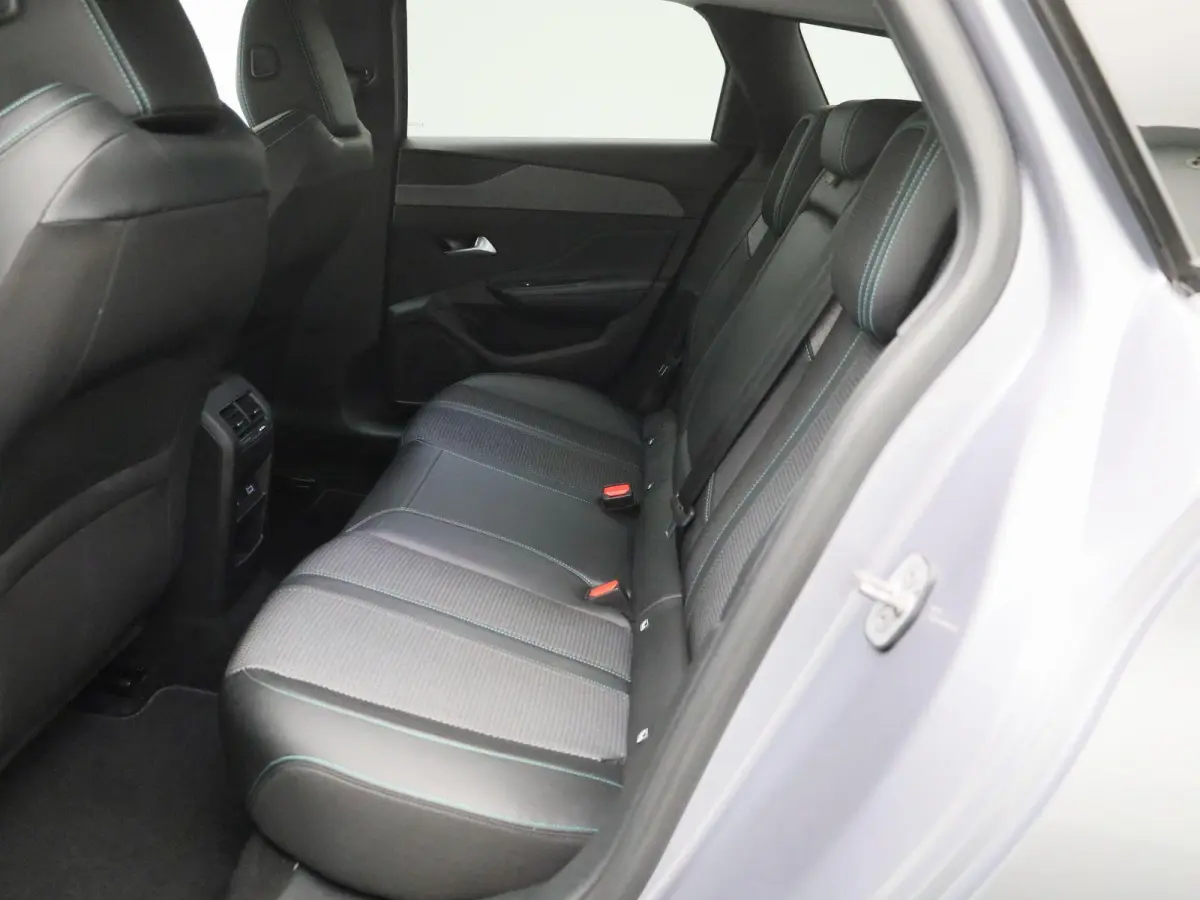 1.2 PureTech 130 S&S EAT8 Allure | AUTOMAAT | NAVIGATIE | ACHTERUITRIJCAMERA | CLIMATE CONTROL | CRUISE CONTROL |