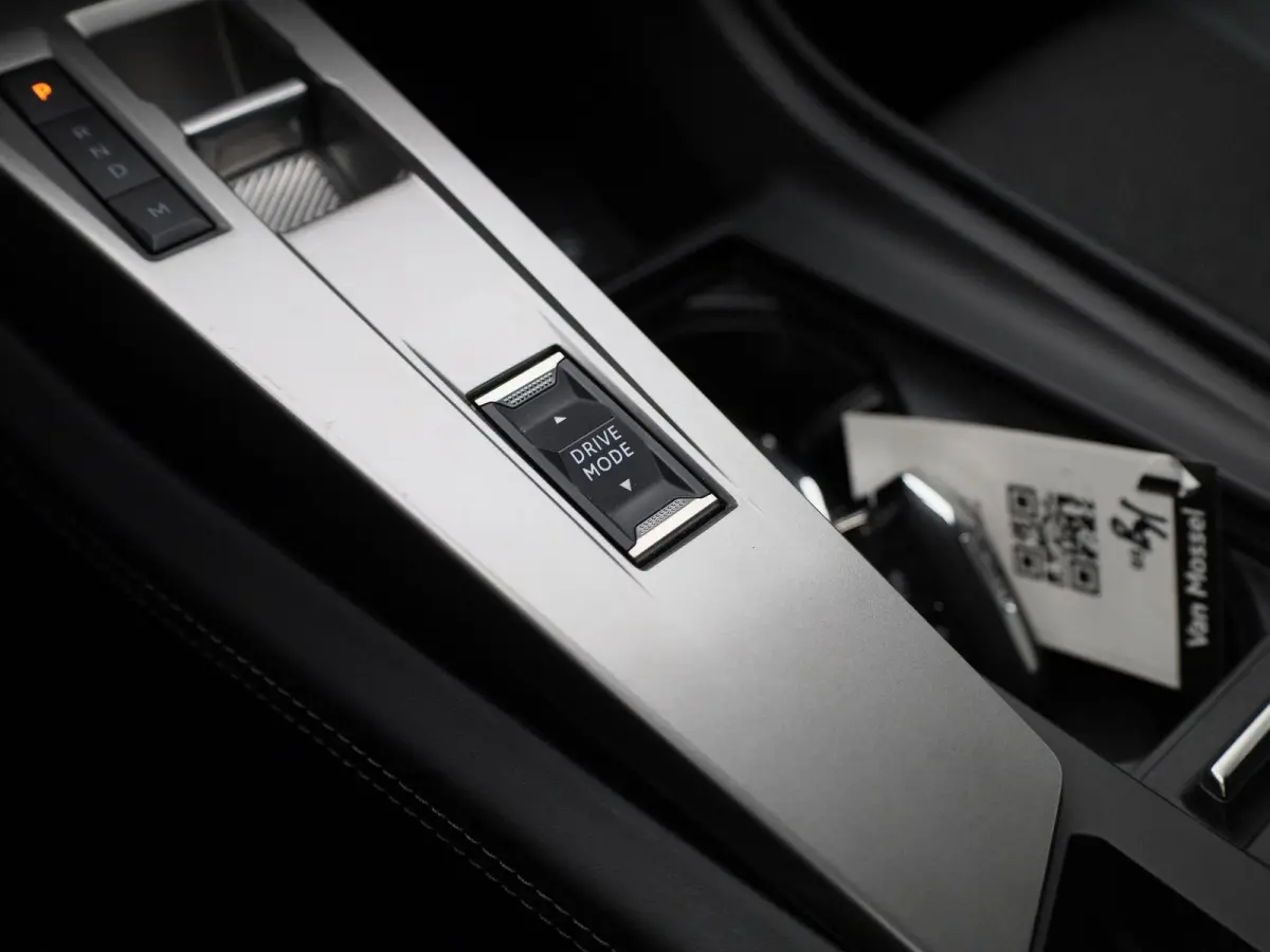 1.2 PureTech 130 S&S EAT8 Allure | AUTOMAAT | NAVIGATIE | ACHTERUITRIJCAMERA | CLIMATE CONTROL | CRUISE CONTROL |