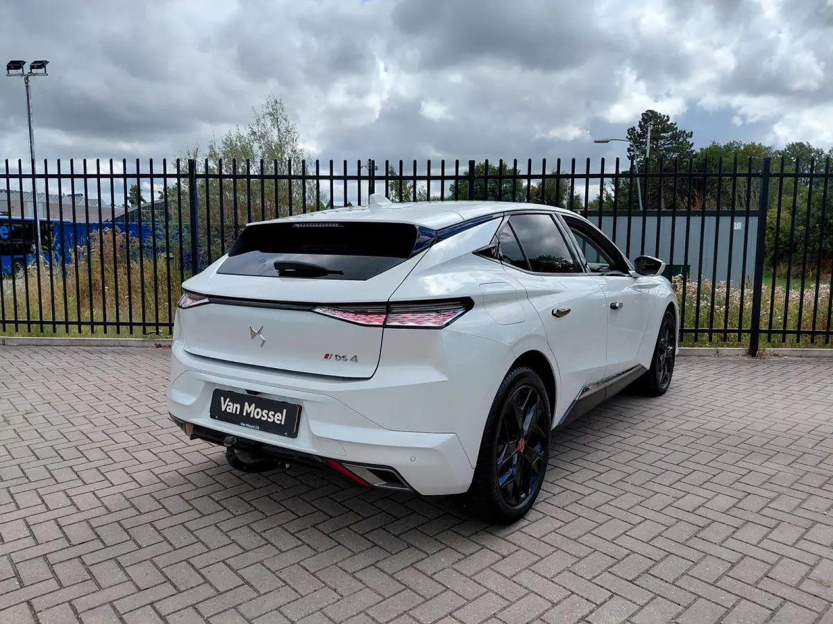 E-Tense Performance Line