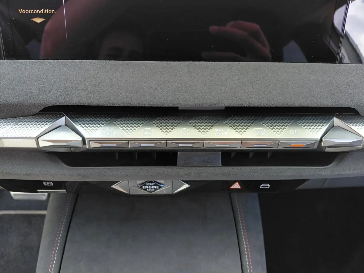 E-Tense Performance Line