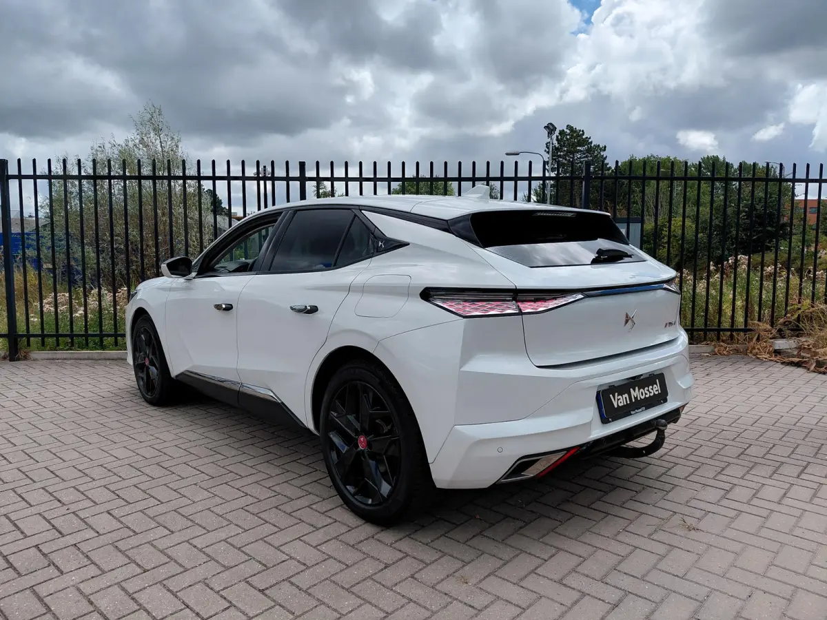 E-Tense Performance Line
