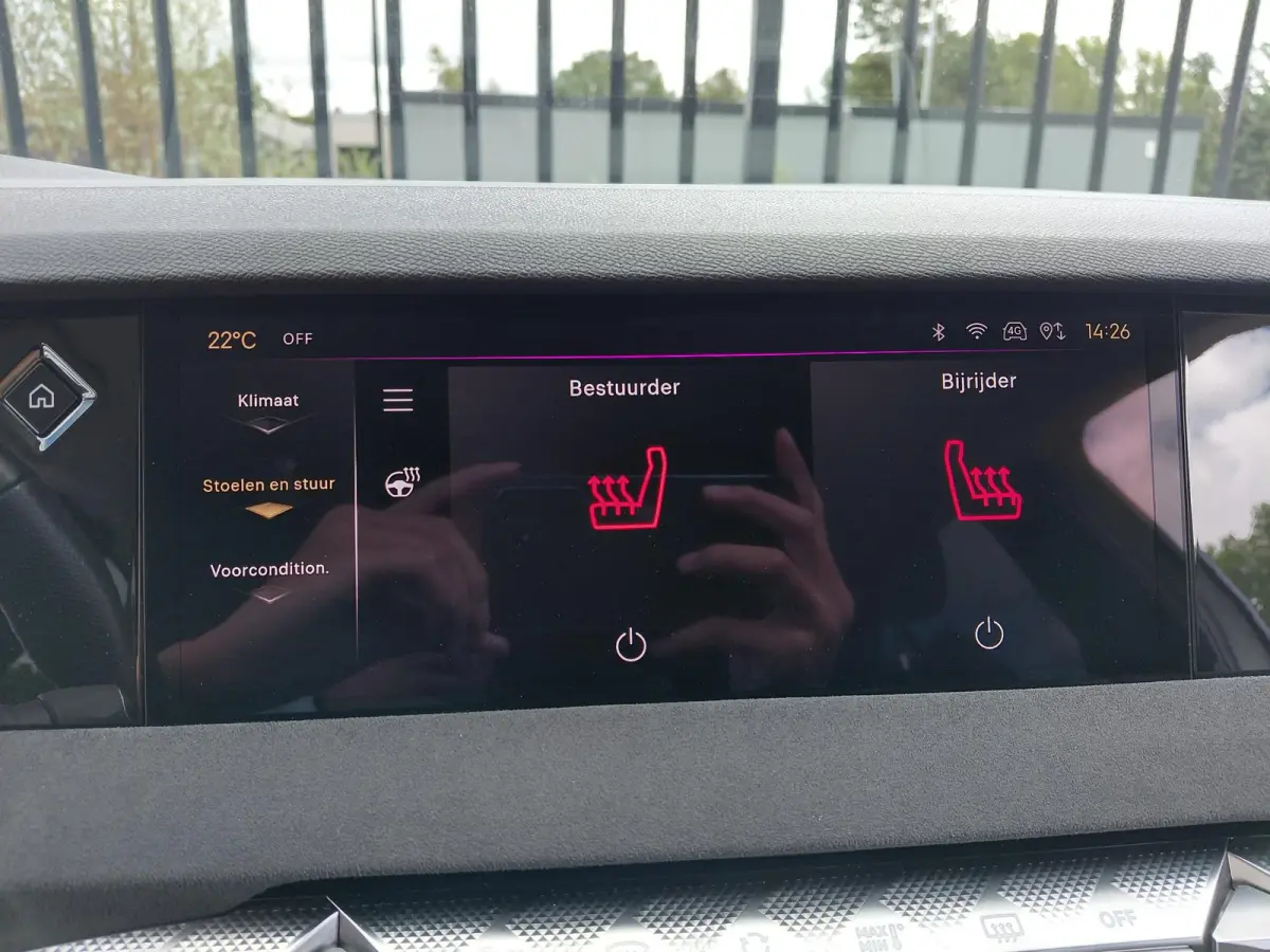 E-Tense Performance Line