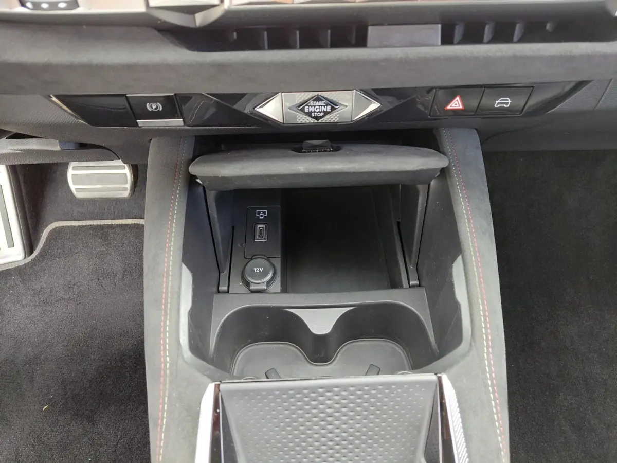E-Tense Performance Line