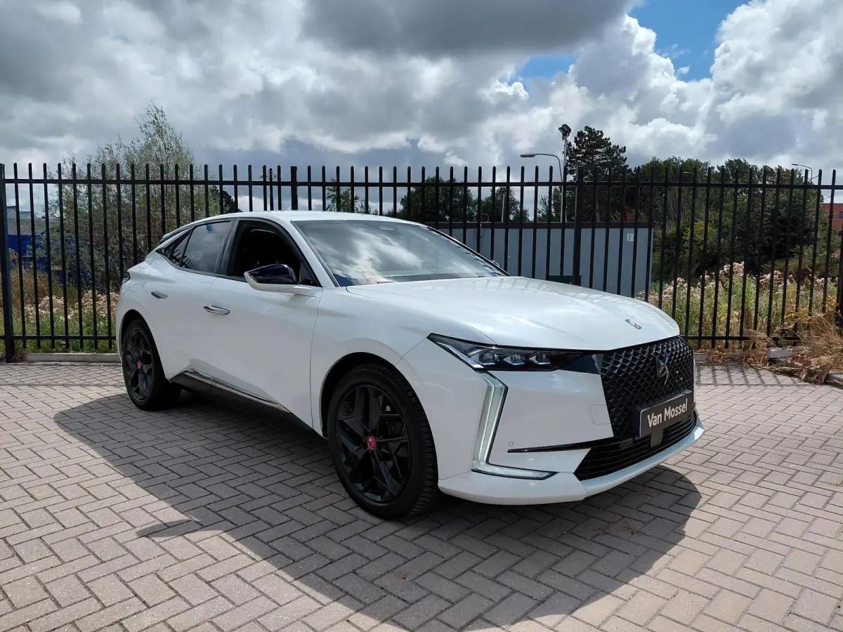 E-Tense Performance Line