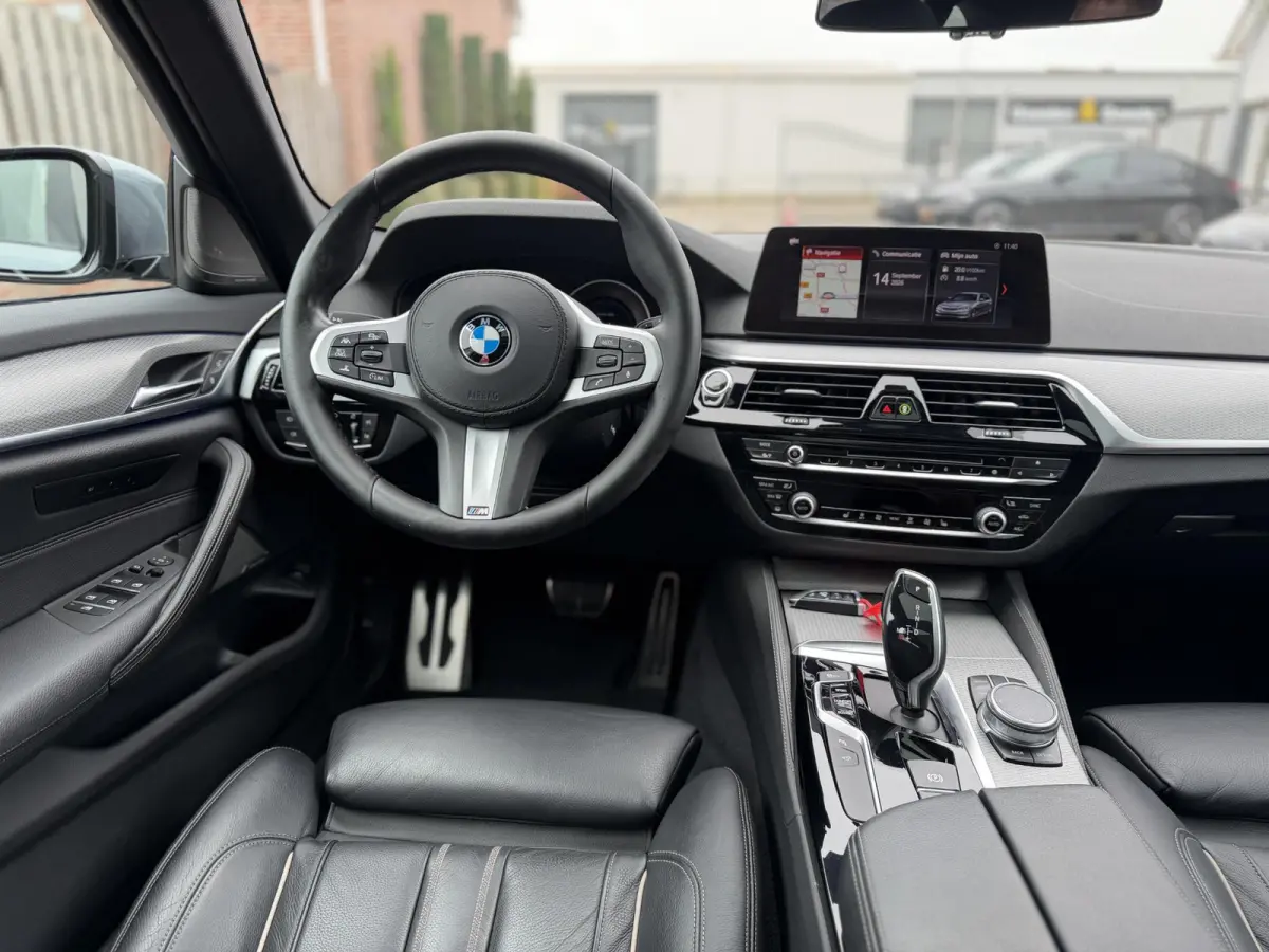 520i M-Sport Pano|HarmanKardon|360Cam|Adaptief
