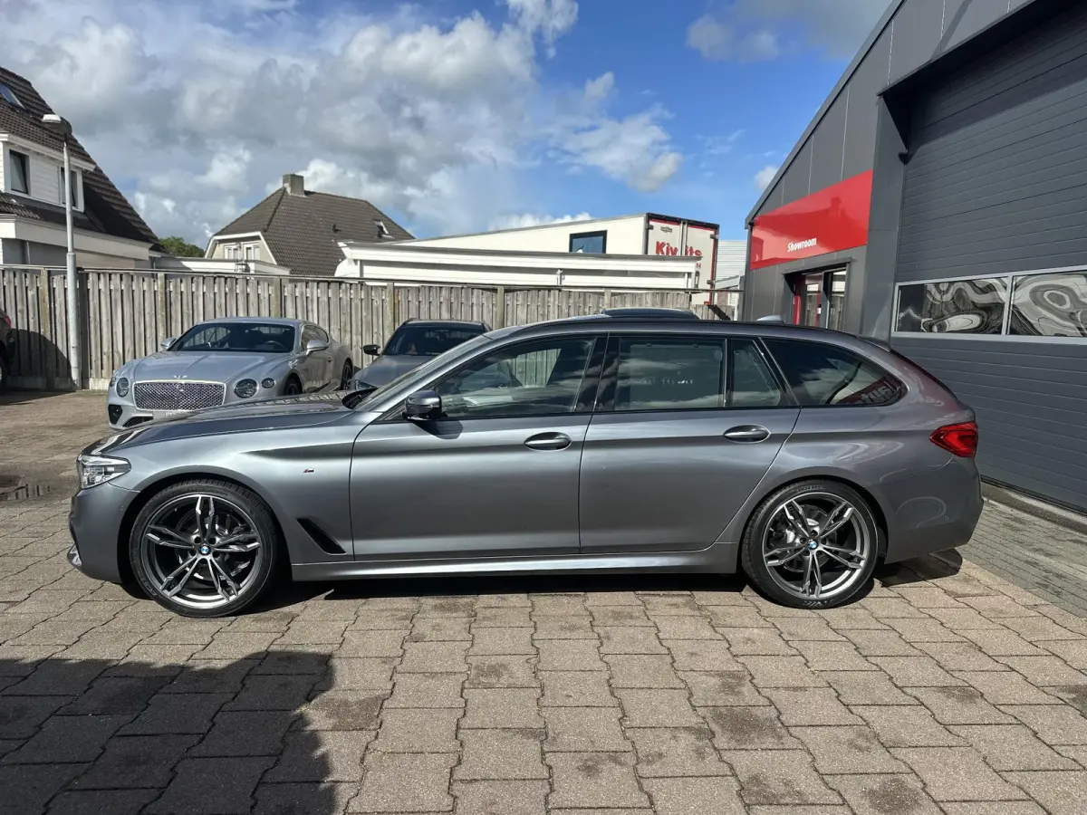 520i M-Sport Pano|HarmanKardon|360Cam|Adaptief