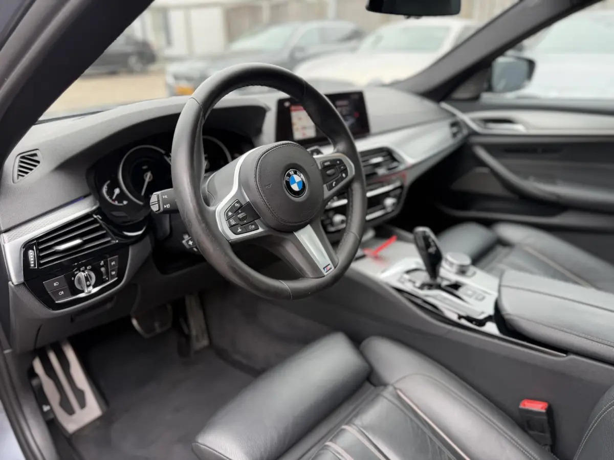 520i M-Sport Pano|HarmanKardon|360Cam|Adaptief
