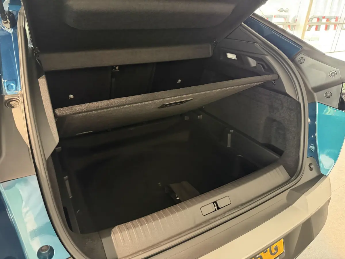 Allure Avantage 210 73 kWh Nieuwe auto 6 KM | 360 vision | adaptive cruise | stuurverwarming