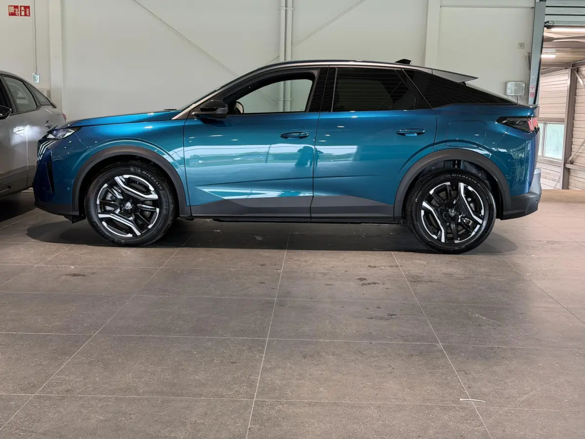 Allure Avantage 210 73 kWh Nieuwe auto 6 KM | 360 vision | adaptive cruise | stuurverwarming