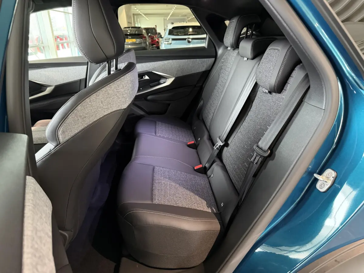 Allure Avantage 210 73 kWh Nieuwe auto 6 KM | 360 vision | adaptive cruise | stuurverwarming