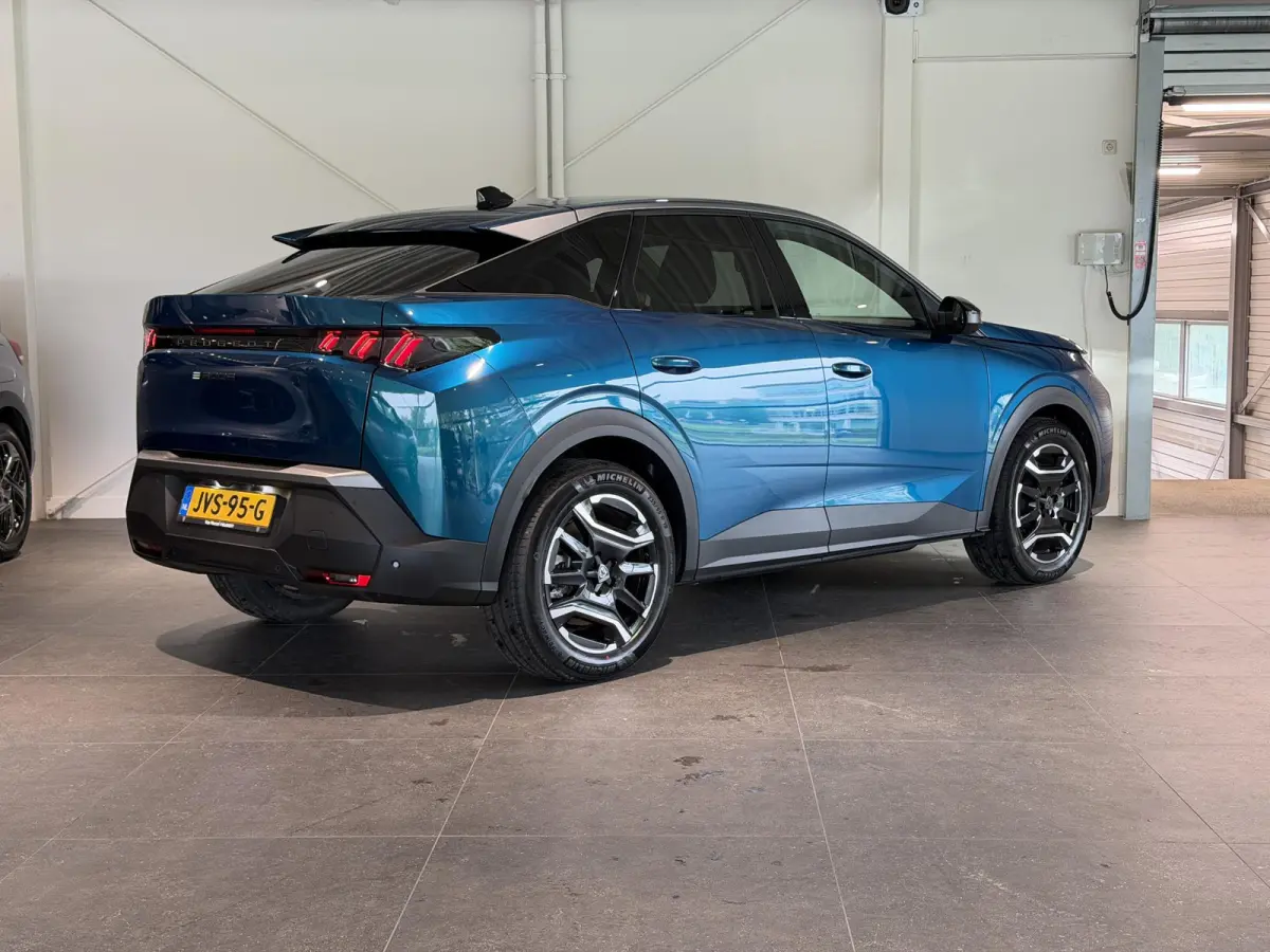 Allure Avantage 210 73 kWh Nieuwe auto 6 KM | 360 vision | adaptive cruise | stuurverwarming