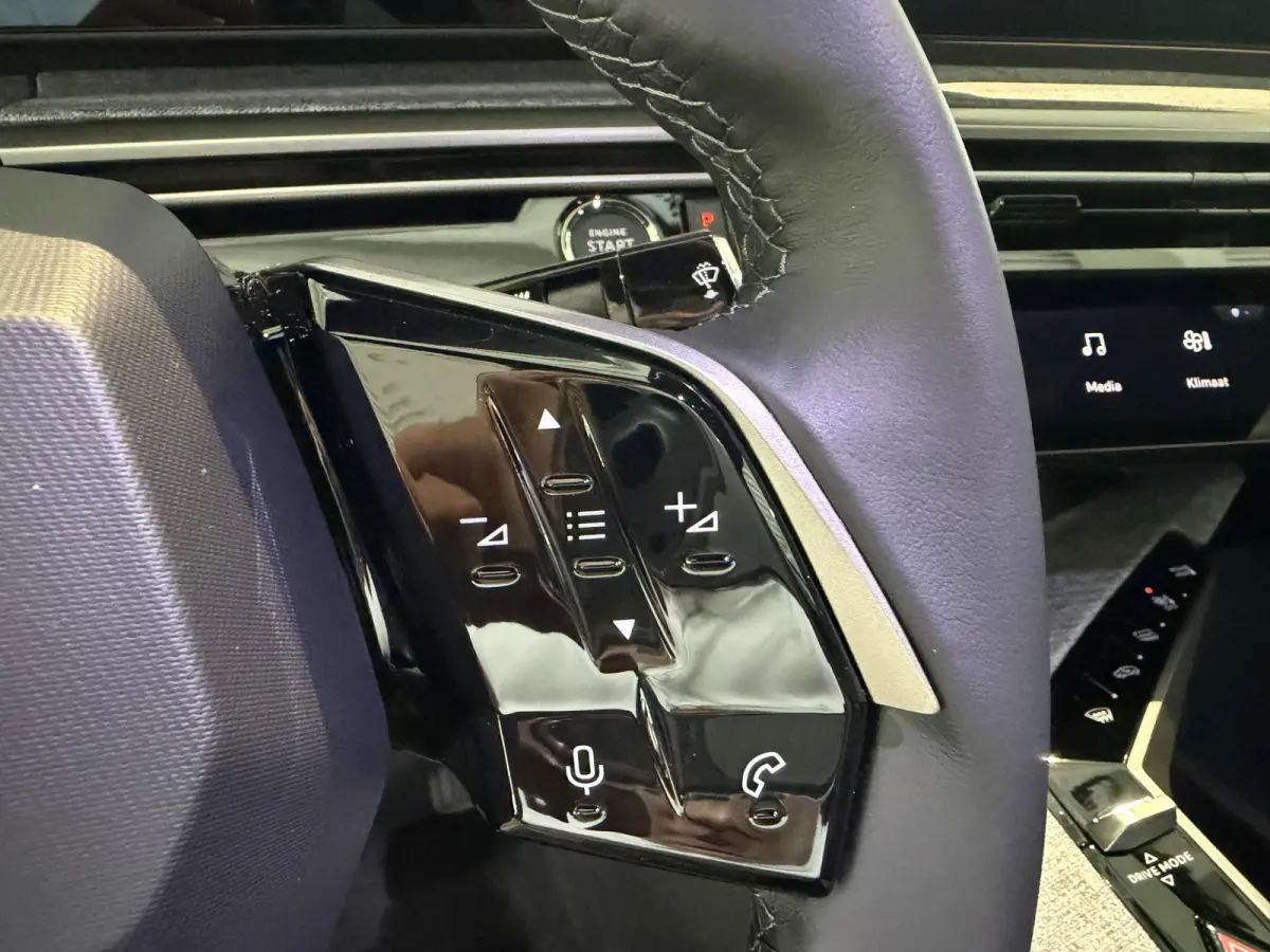 Allure Avantage 210 73 kWh Nieuwe auto 6 KM | 360 vision | adaptive cruise | stuurverwarming
