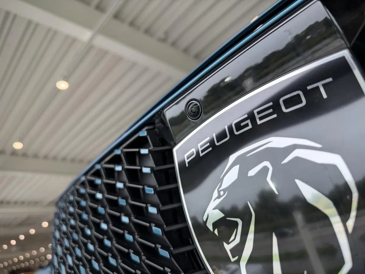 Allure Avantage 210 73 kWh Nieuwe auto 6 KM | 360 vision | adaptive cruise | stuurverwarming