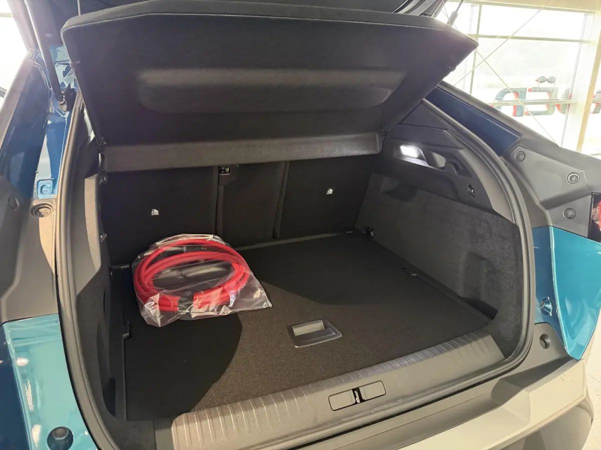Allure Avantage 210 73 kWh Nieuwe auto 6 KM | 360 vision | adaptive cruise | stuurverwarming