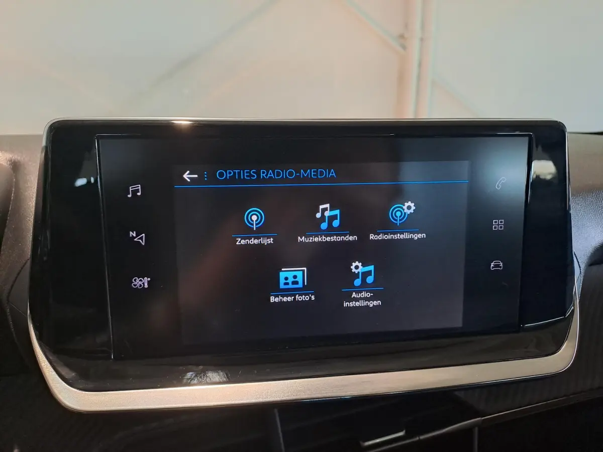1.2 PureTech Active | Airco |  Apple Carplay/Android Auto | Navigatie