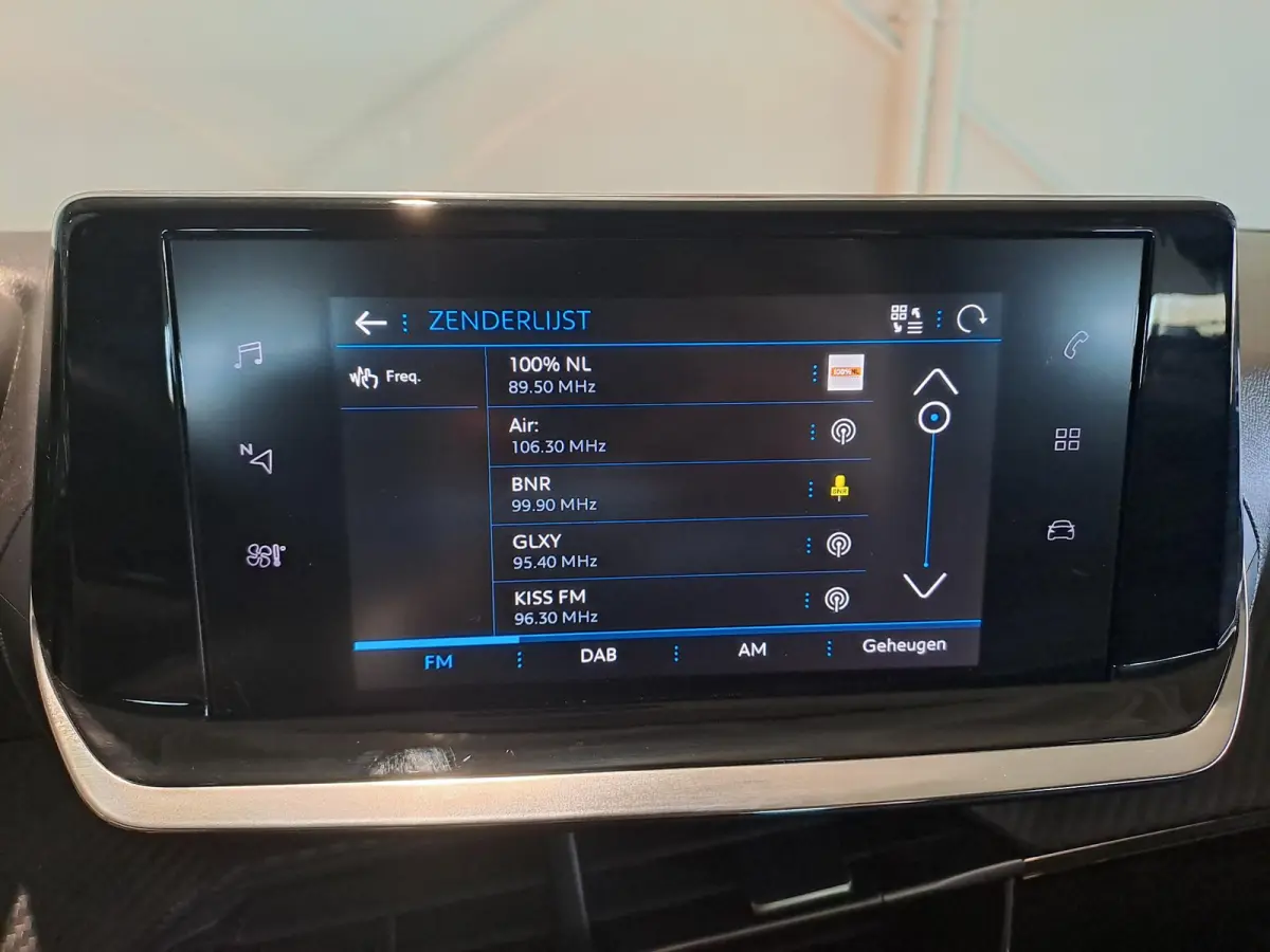 1.2 PureTech Active | Airco |  Apple Carplay/Android Auto | Navigatie