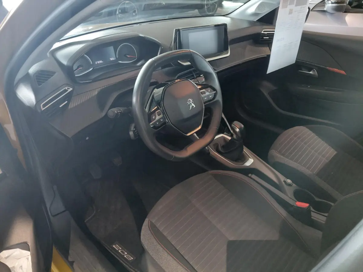 1.2 PureTech Active | Airco | Apple Carplay/Android Auto | Parkeersensoren