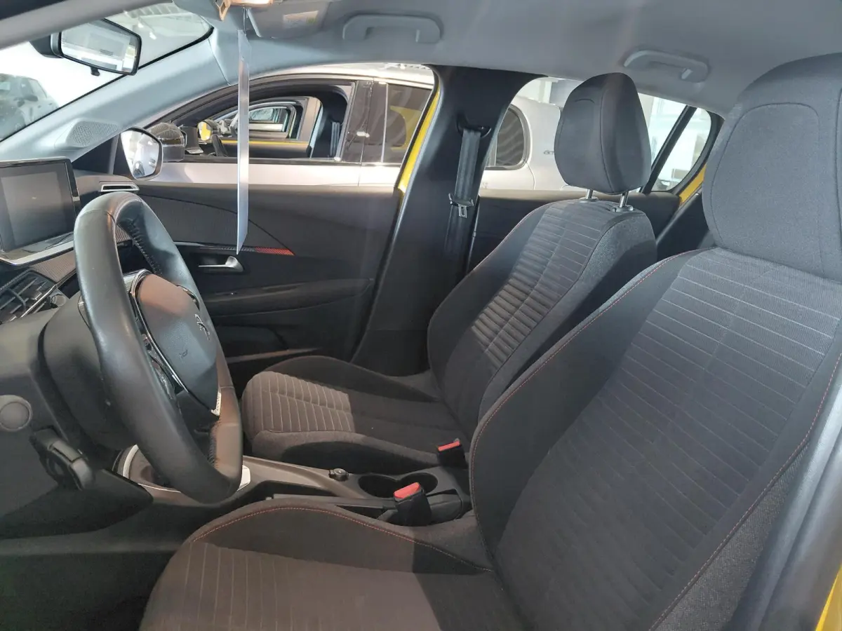 1.2 PureTech Active | Airco | Apple Carplay/Android Auto | Parkeersensoren