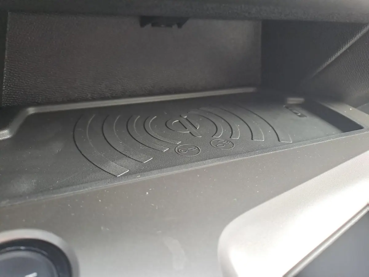 1.2 Hybrid 145 e-DCS6 Allure 360 Graden camera | Stoelverwarming + stuurverwarming | Tot 8 jaar Peugeot Care garantie