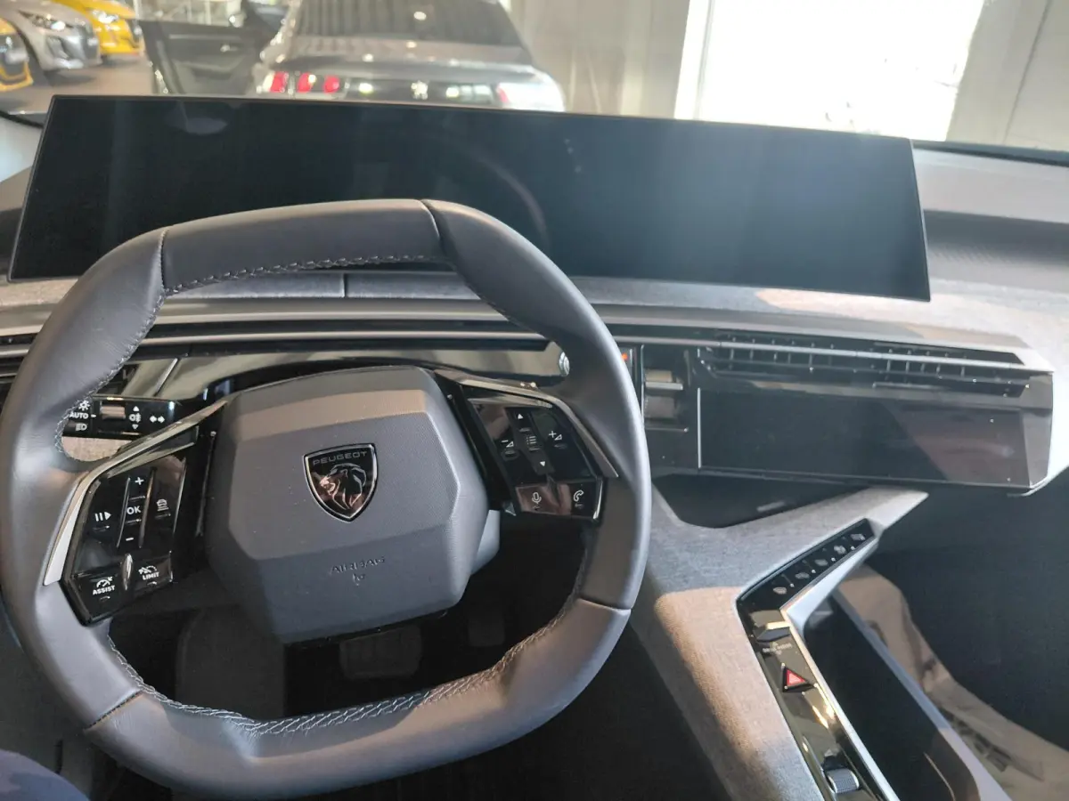 1.6 plug-in Hybrid 195 Allure