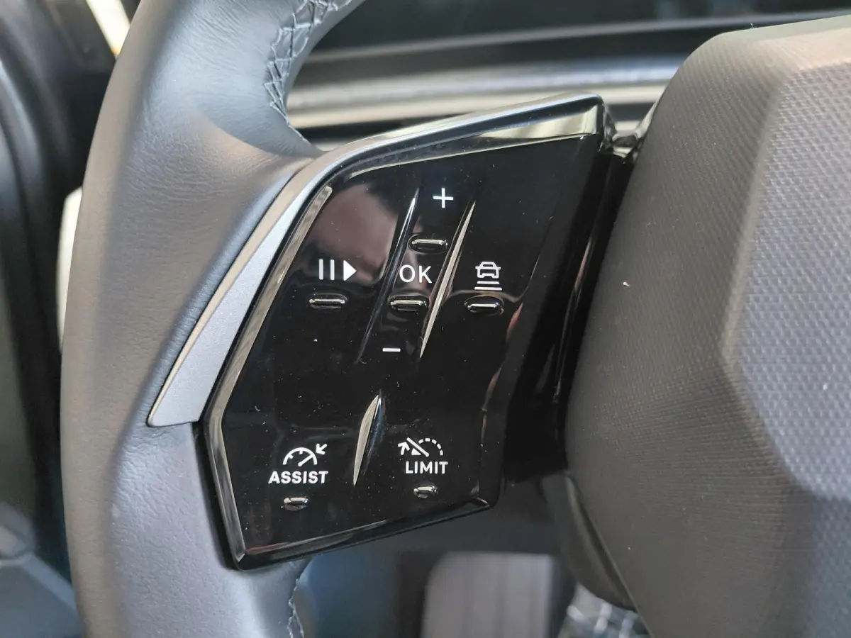 1.6 plug-in Hybrid 195 Allure